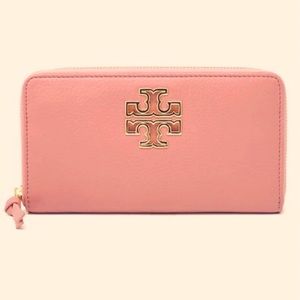 Tory Burch Britten Continental Zip Wallet In Pink
Magnolia